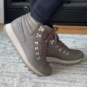 Merrell Alpine Hiker Women's Hiking Shoes Sneakers Outdoor Boots